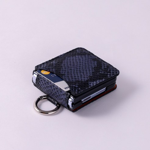 자연의 우아함과 세련미를 표현하는 본아띠 갤럭시 Z플립 케이스