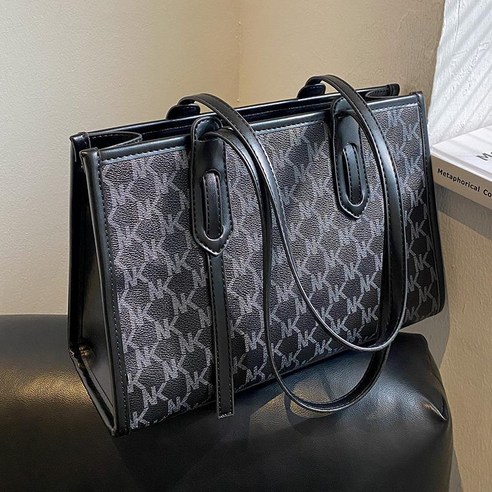 복고풍 스타일 대용량 토트 가방 새로운 가방 여성 가방 하이 엔드 휴대용 어깨 가방