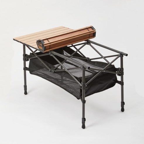 필수 캠핑 필수품으로 야외 식사와 놀이를 편안하고 즐겁게 만드는 펠빅스 캠핑 테이블