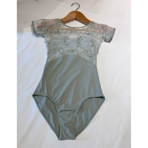 나만의 빛나는 순간을 위해, 쥐스따꼬르 발레복