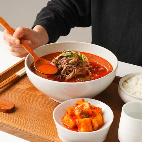 맛과 건강이 만나는 오늘의 육개장, 편리하고 맛있는 선택