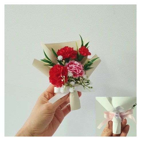 그리움이 깃든 공간에, 시들지 않는 마음을 전하세요 봉안당카네이션