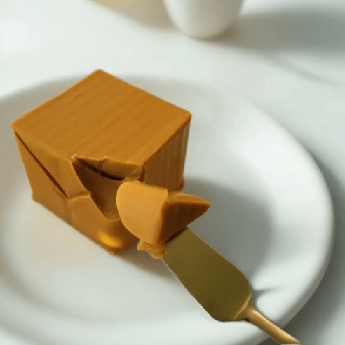 티네 브라운치즈로 크로플의 풍미를 황홀하게!