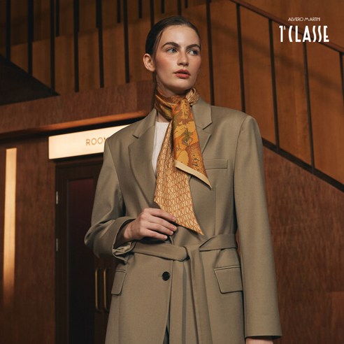 시간을 초월하는 우아함, 프리마클라쎄 실크 스카프로 완성하는 나만의 스타일 프리마클라쎄스카프