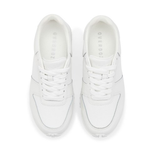 편안하고 지지력 있는 골프화를 찾고 계신가요? 오버도즈 베이플러너 골프화를 만나보세요.