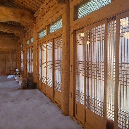 찢어짐 걱정 없는 아크릴 한지로 산뜻하고 아늑한 공간을!