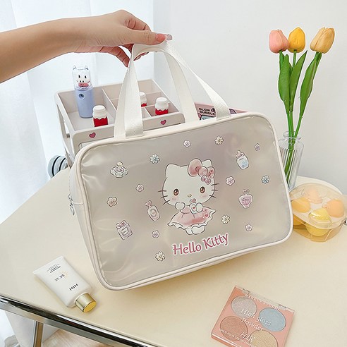 산리오 캐릭터와 함께하는 행복한 여름 바캉스