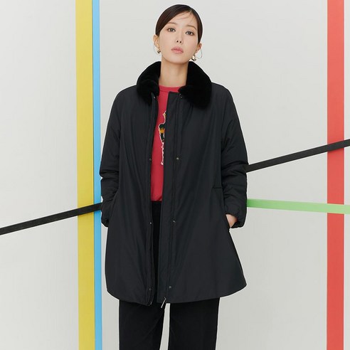 따뜻한 착용감과 슬림한 실루엣, 구스 다운 소재, 벨트 디자인, 롱패딩 디자인, 폭스퍼후드 추가