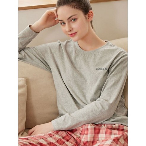 포근한 휴식을 선사하는 마법, 리바이스 코지 체크 핑크 라운지웨어 세트 리바이스잠옷