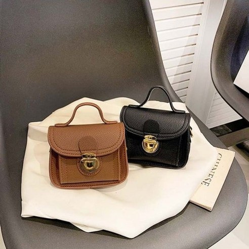 고전적인 스타일과 현대적인 편의성을 갖춘 다목적 토트크로스