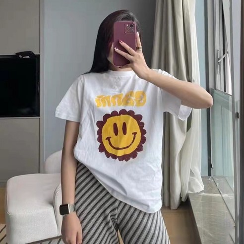 가니 GANNI 화이트 플라워 꽃 무늬 프린트 패턴 루즈핏 여성 반팔 티셔츠