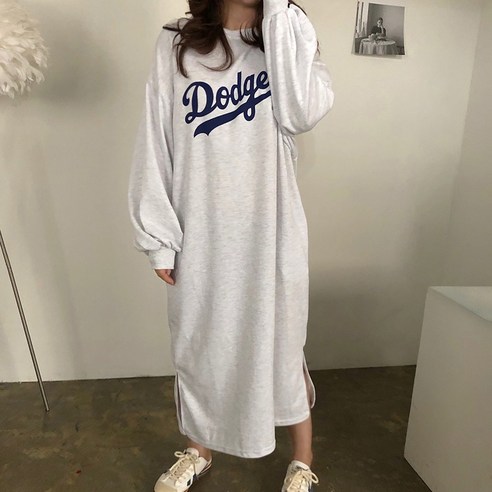 [비비애르] 다져스 베이스볼 레터링 오버핏 쭈리 기모 맨투맨 롱 원피스 88까지 홈웨어룩