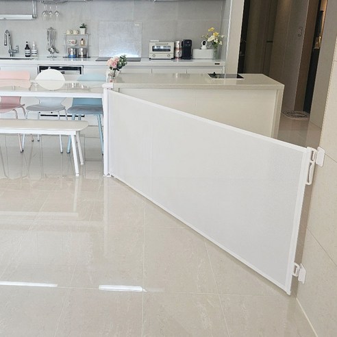 라비베베 스마트 스크린 안전문으로 아이에게 안전하고 행복한 공간을 선물하세요.