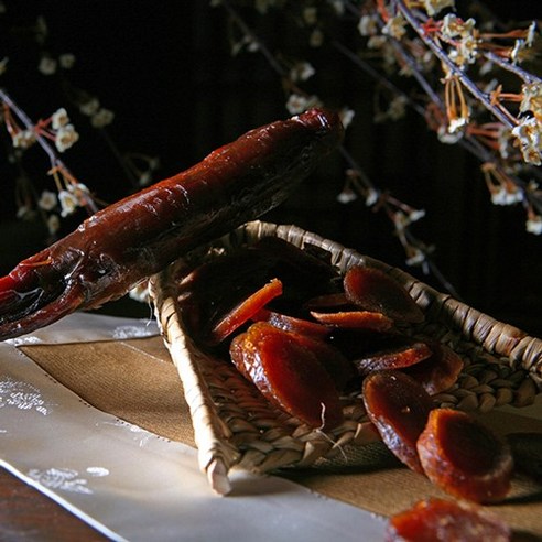 고려 홍삼절편은 면역력 향상과 건강 유지에 도움이 되는 제품입니다.