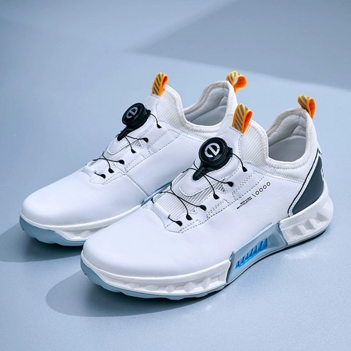 날씨 걱정 없이 쾌적한 라운딩, 발 뽀송함 지켜주는 마법 골프화