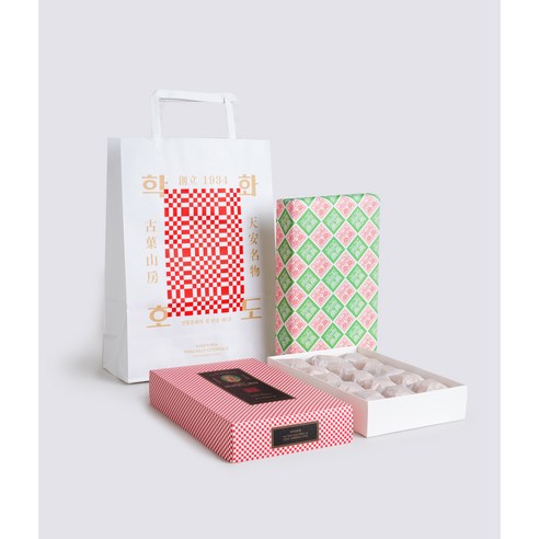 추억과 정성이 빚어낸 붉은 앙금의 깊은 풍미, 천안 학화 호두과자