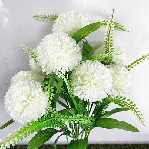 고급 성묘를 위한 밝고 화려한 조화 꽃 산소