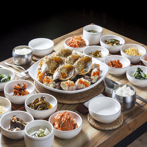 연평도에서 온 맛집의 묘미: 신선한 암꽃게와 풍부한 간장 소스