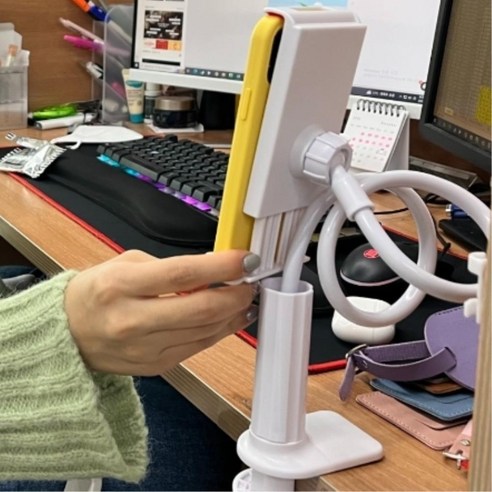 침대 누워서 태블릿 자바라 거치대 탁상용거치대, 1개