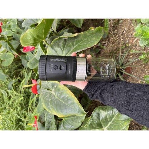 신선하게 갈은 커피콩의 풍부한 맛과 향을 즐기세요.