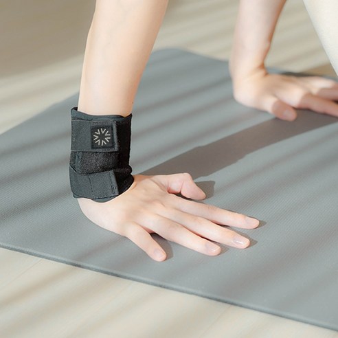 손목의 자유와 편안함을 되찾다: 에이더 손목 보호대 T4 사용 후기 에이더손목보호대