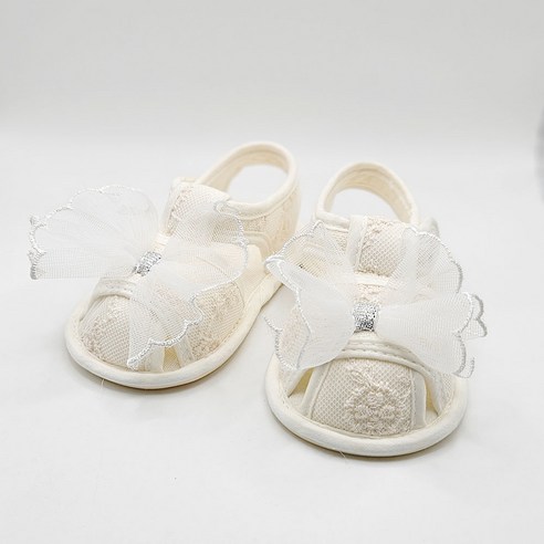 사랑스러운 디자인과 편안한 착용감, 아기의 첫 걸음을 함께하는 공주 아기신발