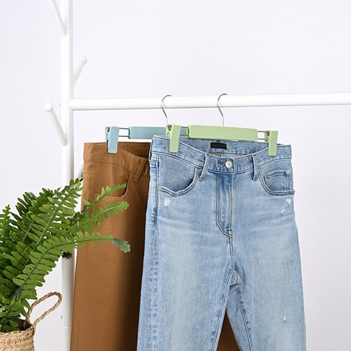 스타일과 기능성을 겸비한 바지걸이