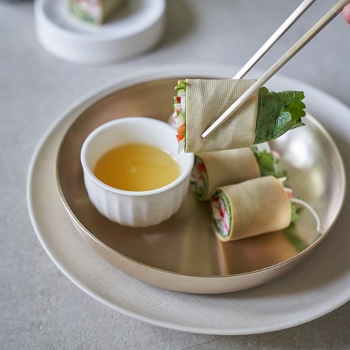 시간을 담은 빛, 광명유기 방짜 원형찬기로 식탁을 품격 있게