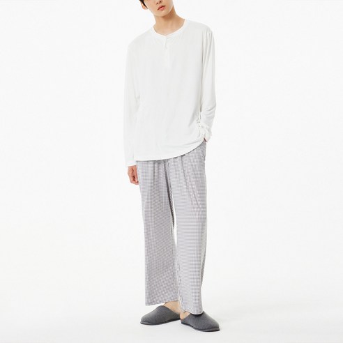 부드러운 피치스킨으로 포근한 잠자리를 선사하는 JAJU 남성 파자마 팬츠