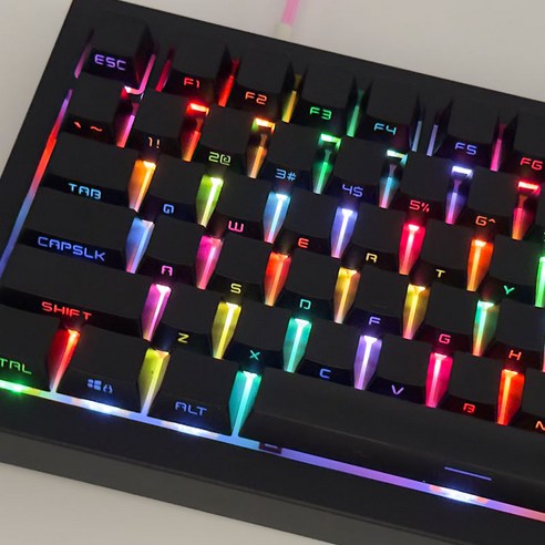 시크한 블랙, 뽀송한 촉감! 스마일준 키캡으로 키보드에 개성을 더하다.