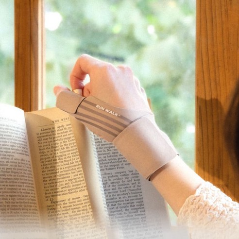 손목의 자유를 되찾다: 런워크 테이핑 손목보호대 리뷰 런워크손목보호대