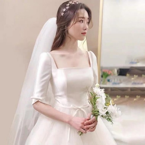 본식 진주 드레스: 고귀함과 우아함이 어우러진 꿈 같은 웨딩드레스