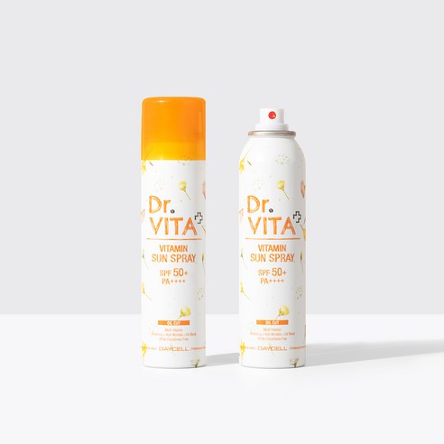 데이셀 닥터비타 비타민 선스프레이는 피부 타입에 상관없이 모든 사람들이 사용할 수 있는 SPF50+와 PA++++로 강력한 자외선 차단 효과를 가지고 있습니다.