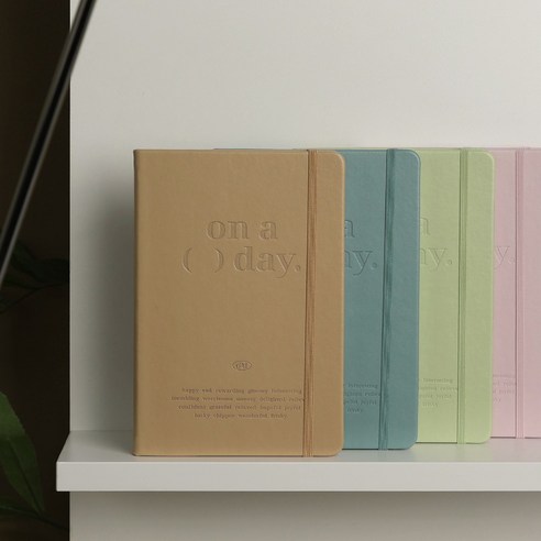 2025년, 워너디스 온어데이 다이어리와 함께 당신의 모든 하루를 특별하게 디자인하세요.