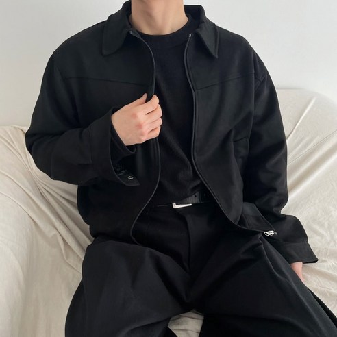 부드러운 스웨이드 원단과 스트릿 감성의 남자 크롭 자켓