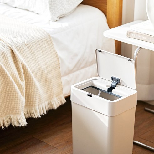 냄새 걱정 없이 깔끔한 주방을 만들어주는 아이소니 스마트 센서 휴지통