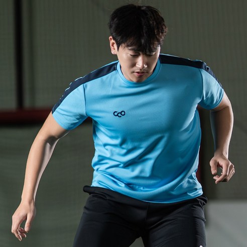 칼치오 축구 반팔티: 퍼포먼스와 스타일을 모두 담은 궁극의 트레이닝 파트너