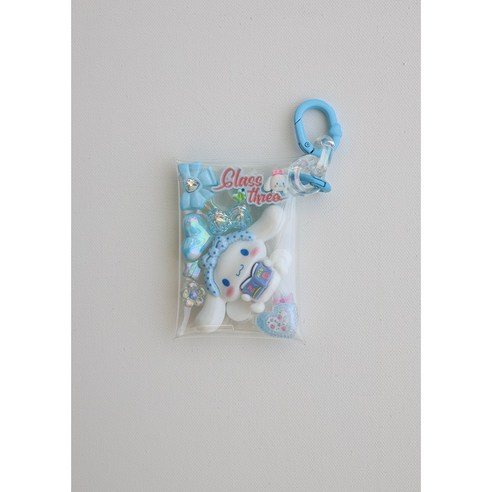 나만의 사랑스러움을 담다: 산리오 DIY 파우치 키링 가챠파우치