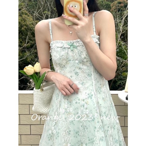 부드러운 스타일의 여성 프릴 레이스 원피스와 달콤한 정 드레스를 만나보세요. 메쉬 접합과 꽃 스커트가 포인트인 아이템! 어니스트플라워 부드러운 스타일의 여성 프릴 레이스 원피스와 달콤한 정 드레스를 만나보세요. 메쉬 접합과 꽃 스커트가 포인트인 아이템! 어니스트플라워