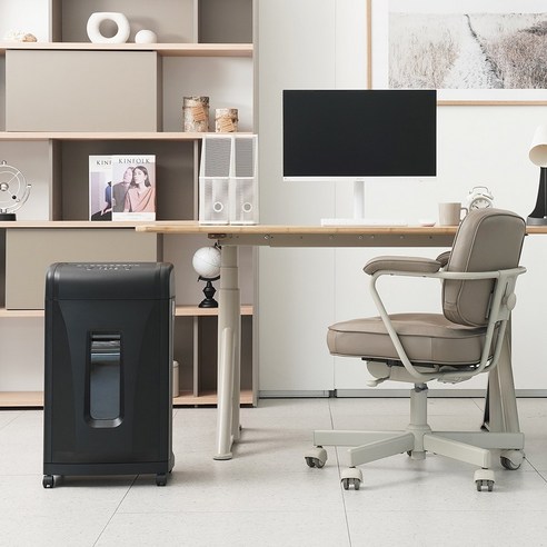 개인 정보 보호와 칼퇴근, 이제 자동 문서 세단기로 한 번에 해결하세요!