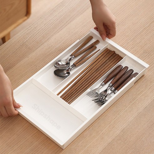 Shipshape 커트러리 수저 분리함으로 주방 서랍을 효율적인 공간으로 탈바꿈시키다