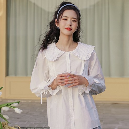 SU 달콤한 인형 칼라 레이스 업 셔츠 여성 다목적 서양식 화이트 긴팔 셔츠 봄 스타일 디자인 감각 틈새