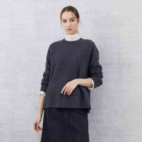 아이잗바바 사이드 슬릿 A라인 풀오버 니트 BNBA1PO36