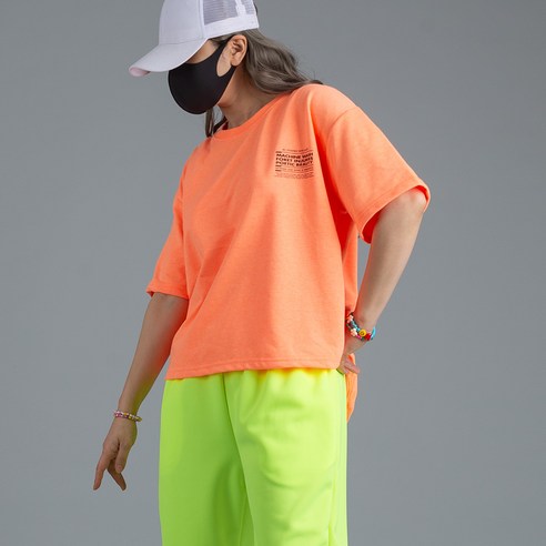 자유로운 움직임과 스타일을 위한 완벽한 선택, 댄마샵 루즈핏 반팔티