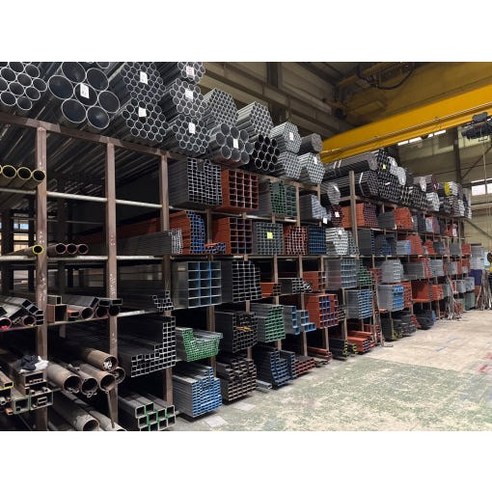 흑관 사각 파이프로 만드는 나만의 개성 넘치는 DIY 가구!