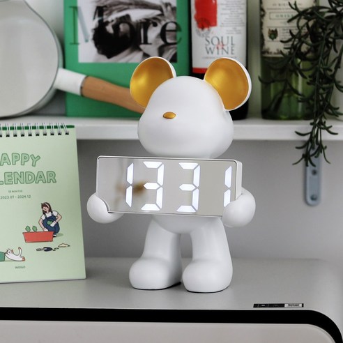 포근한 디자인과 똑똑한 기능으로 당신의 아침을 부드럽게 깨우는 곰돌이 알람 시계