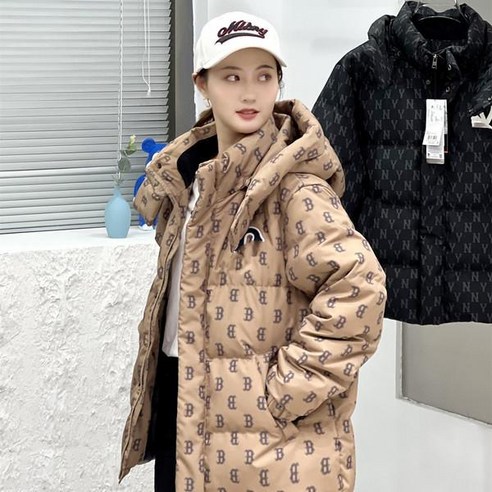 스타일과 보온성을 동시에 만족시켜주는 패딩 재킷