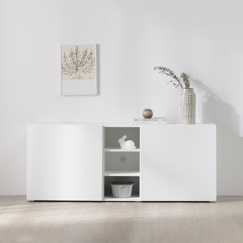 공간을 예술로 승화시키는 플레이너스 라인 디비다이 수납 거실장