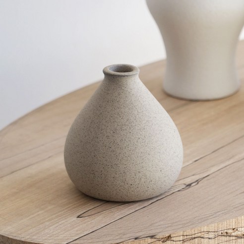 자연의 미를 공간에 담아내는 세련된 물방울 미니 샌드 세라믹 화병