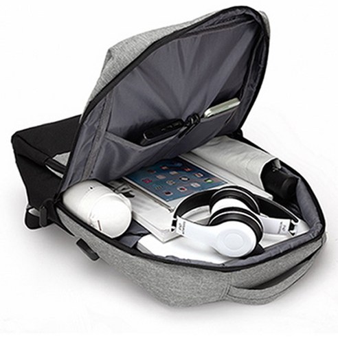 캘리웨이브 에이든 노트북 백팩: 기술에 능숙한 개인을 위한 넉넉하고 보호적이며 스타일리시한 수납 솔루션